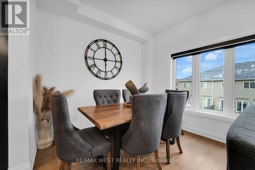 2 - 675 Victoria Road N, Guelph, ON - Indoor Photo Showing Dining Room