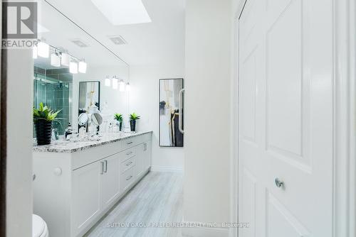 18 - 93 Pine Valley Gate, London, ON - Indoor Photo Showing Bathroom