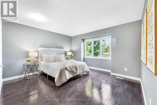 18 - 93 Pine Valley Gate, London, ON - Indoor Photo Showing Bedroom