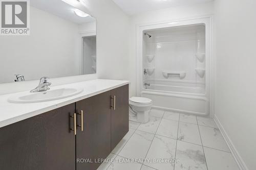 24 Seabert Drive, Arnprior, ON - Indoor Photo Showing Bathroom