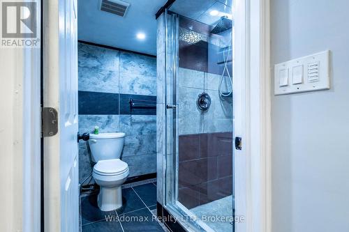 5060 Ontario Avenue, Niagara Falls (210 - Downtown), ON - Indoor Photo Showing Bathroom