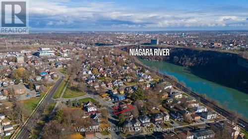 5060 Ontario Avenue, Niagara Falls (210 - Downtown), ON - Outdoor With View