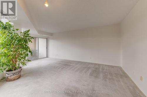 201 - 897 Sheppard Avenue W, Toronto, ON - Indoor Photo Showing Other Room