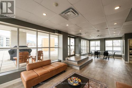 201 - 897 Sheppard Avenue W, Toronto, ON - Indoor