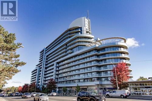 813 - 2885 Bayview Avenue, Toronto, ON - Outdoor With Facade