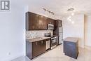 813 - 2885 Bayview Avenue, Toronto, ON  - Indoor Photo Showing Kitchen 