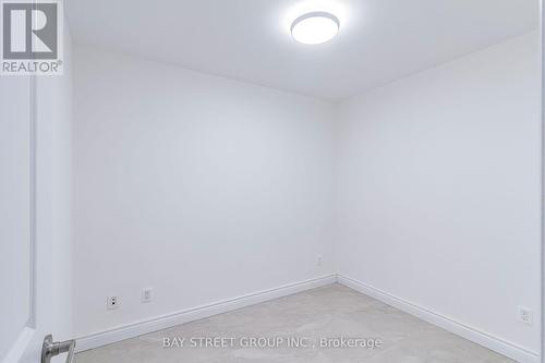 813 - 2885 Bayview Avenue, Toronto, ON - Indoor Photo Showing Other Room