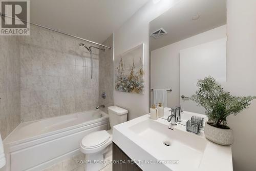 618 - 160 Vanderhoof Avenue, Toronto, ON - Indoor Photo Showing Bathroom