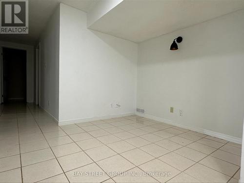 12 Marcus Crescent, Markham, ON - Indoor Photo Showing Other Room