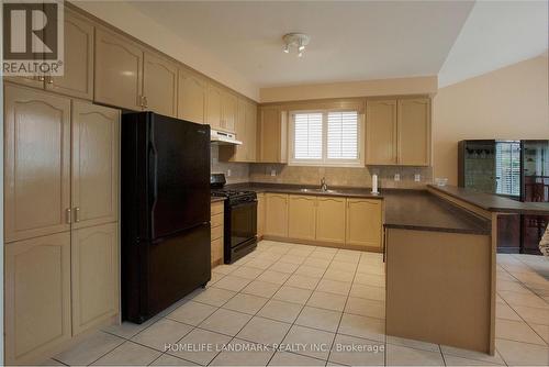 1 Starling Boulevard, Vaughan, ON - Indoor Photo Showing Kitchen With Double Sink