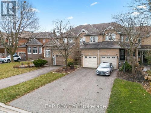 465 Bartholomew Drive, Newmarket, ON - Outdoor With Facade