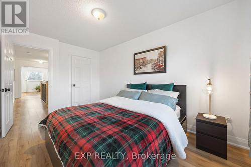 465 Bartholomew Drive, Newmarket, ON - Indoor Photo Showing Bedroom