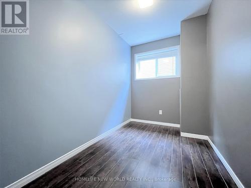 5 Golden Eagle Way, Barrie, ON - Indoor Photo Showing Other Room