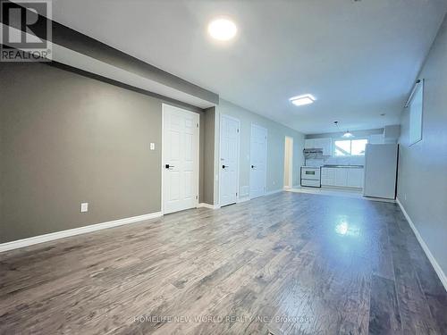 5 Golden Eagle Way, Barrie, ON - Indoor Photo Showing Other Room