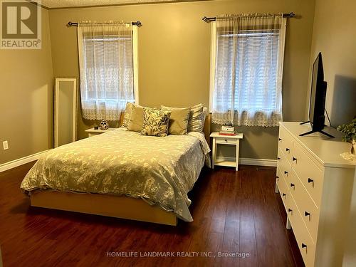 2097 White Dove Circle, Oakville, ON - Indoor Photo Showing Bedroom