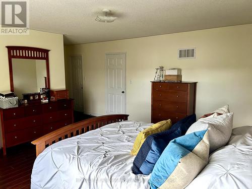 2097 White Dove Circle, Oakville, ON - Indoor Photo Showing Bedroom