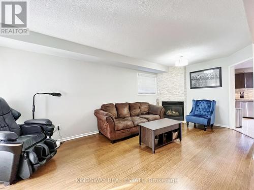 3931 Stoneham Way, Mississauga, ON - Indoor Photo Showing Living Room With Fireplace