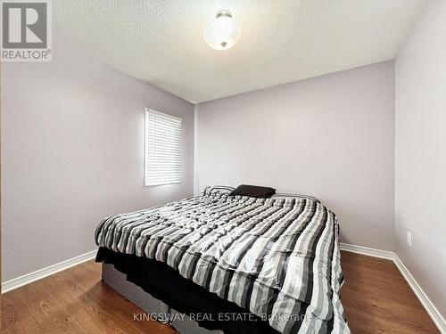 3931 Stoneham Way, Mississauga, ON - Indoor Photo Showing Bedroom