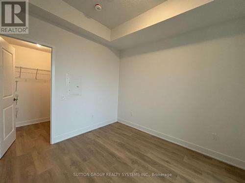 903 - 204 Burnhamthorpe Road E, Mississauga, ON - Indoor Photo Showing Other Room