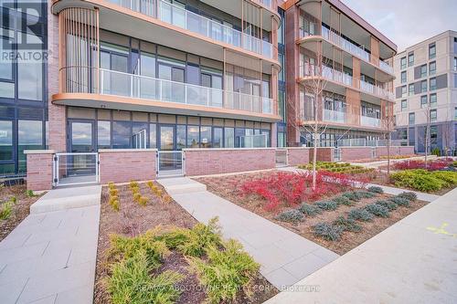 105 - 220 Missinnihe Way, Mississauga, ON - Outdoor