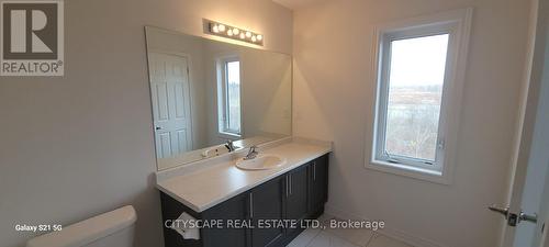 10 - 166 Deerpath Drive, Guelph, ON - Indoor Photo Showing Bathroom