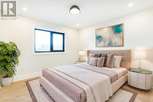 256 Mountain Road, Grimsby, ON - Indoor Photo Showing Bedroom