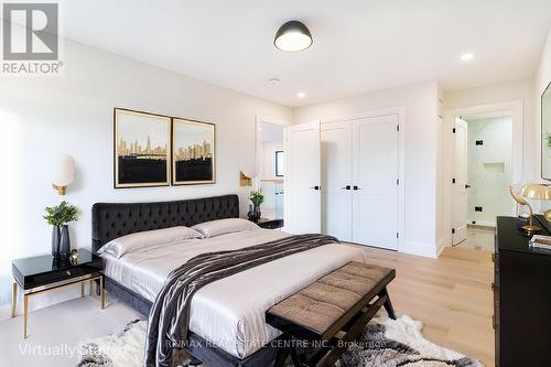 256 Mountain Road, Grimsby, ON - Indoor Photo Showing Bedroom