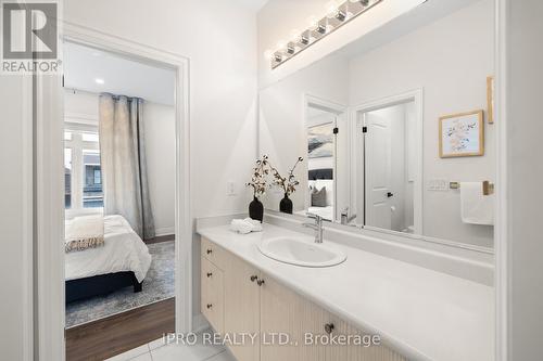 5 Cattail Crescent, Hamilton, ON - Indoor Photo Showing Bathroom