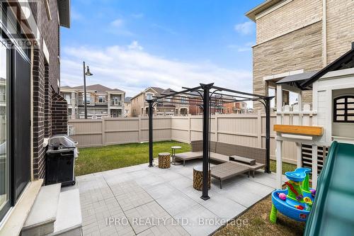 5 Cattail Crescent, Hamilton, ON - Outdoor