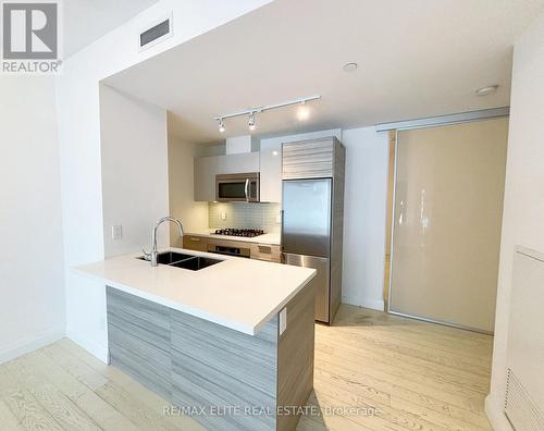 703 - 224 King Street, Toronto, ON - Indoor Photo Showing Kitchen With Stainless Steel Kitchen With Double Sink