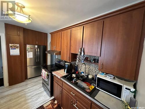 2450 Edgar Street, Regina, SK - Indoor Photo Showing Kitchen