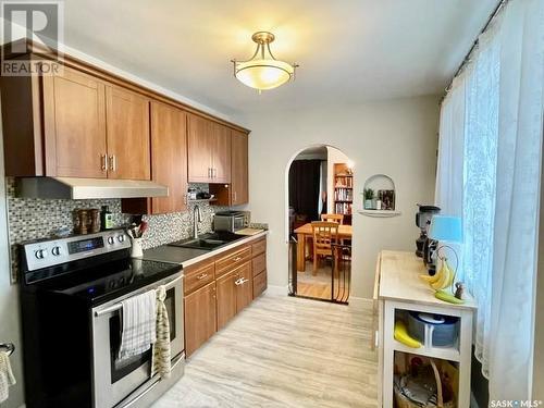 2450 Edgar Street, Regina, SK - Indoor Photo Showing Kitchen