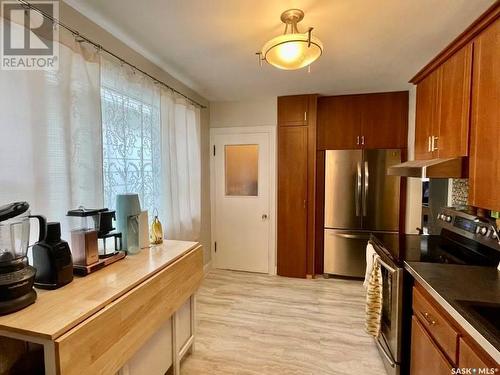 2450 Edgar Street, Regina, SK - Indoor Photo Showing Kitchen