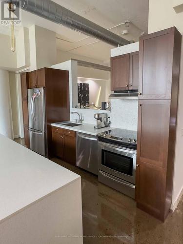 655 - 155 Dalhousie Street, Toronto, ON - Indoor Photo Showing Kitchen With Stainless Steel Kitchen