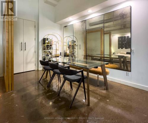 655 - 155 Dalhousie Street, Toronto, ON - Indoor Photo Showing Dining Room