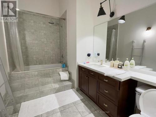 655 - 155 Dalhousie Street, Toronto, ON - Indoor Photo Showing Bathroom