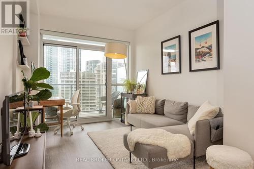 13 - 38 Iannuzzi Street, Toronto, ON - Indoor Photo Showing Living Room