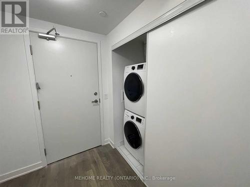 2816 - 195 Redpath Avenue, Toronto, ON - Indoor Photo Showing Laundry Room