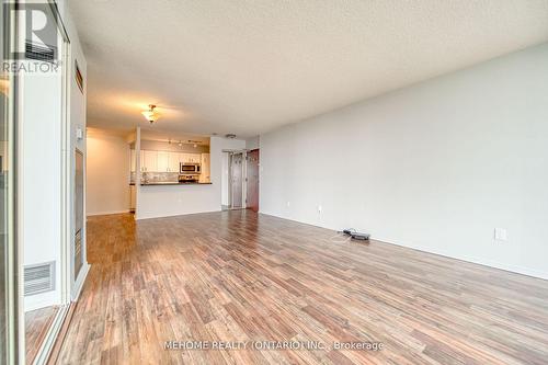 2106 - 1055 Bay Street, Toronto, ON - Indoor