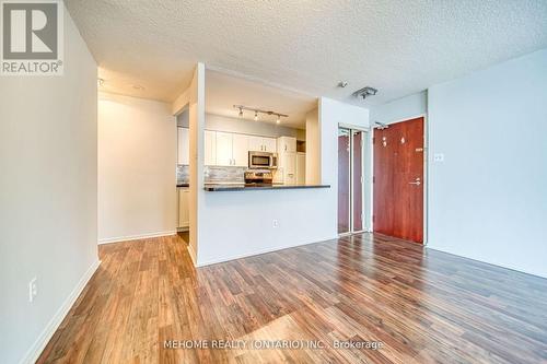 2106 - 1055 Bay Street, Toronto, ON - Indoor Photo Showing Kitchen