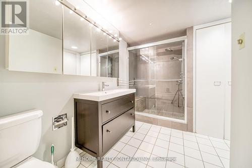 2106 - 1055 Bay Street, Toronto, ON - Indoor Photo Showing Bathroom