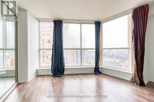 2106 - 1055 Bay Street, Toronto, ON - Indoor Photo Showing Other Room