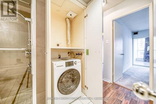 2106 - 1055 Bay Street, Toronto, ON - Indoor Photo Showing Laundry Room