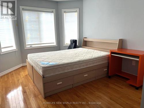 3498 Old Orchard Park Drive, Mississauga, ON - Indoor Photo Showing Bedroom