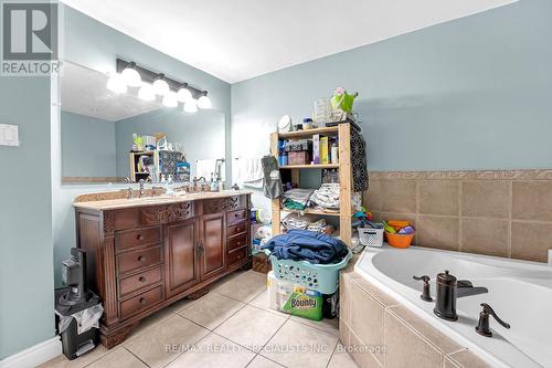 2958 King Street, Caledon, ON - Indoor Photo Showing Bathroom