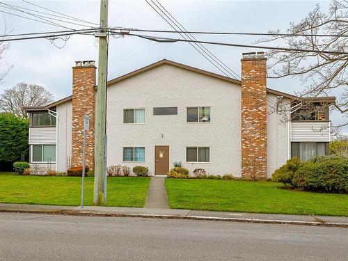 106-3160 Irma St, Victoria, BC - Outdoor With Facade