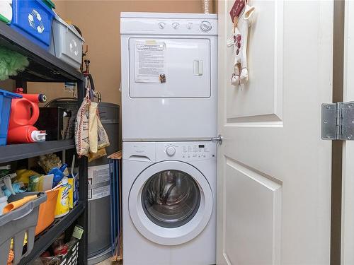 203-201 Nursery Hill Dr, View Royal, BC - Indoor Photo Showing Laundry Room