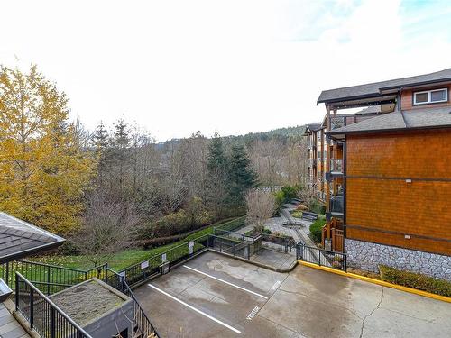 203-201 Nursery Hill Dr, View Royal, BC - Outdoor