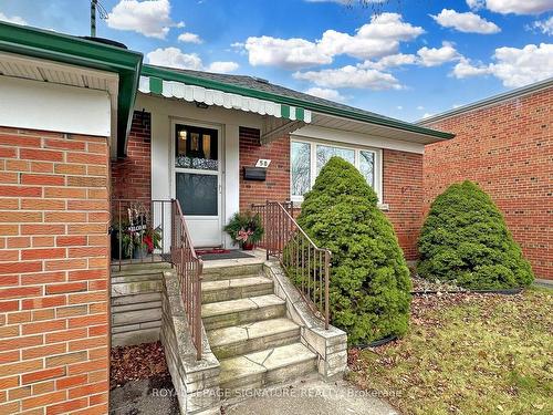 58 Greylawn Cres, Toronto, ON - Outdoor