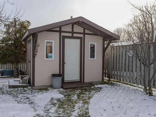 570 Redwood Avenue W, Thunder Bay, ON - Outdoor With Exterior